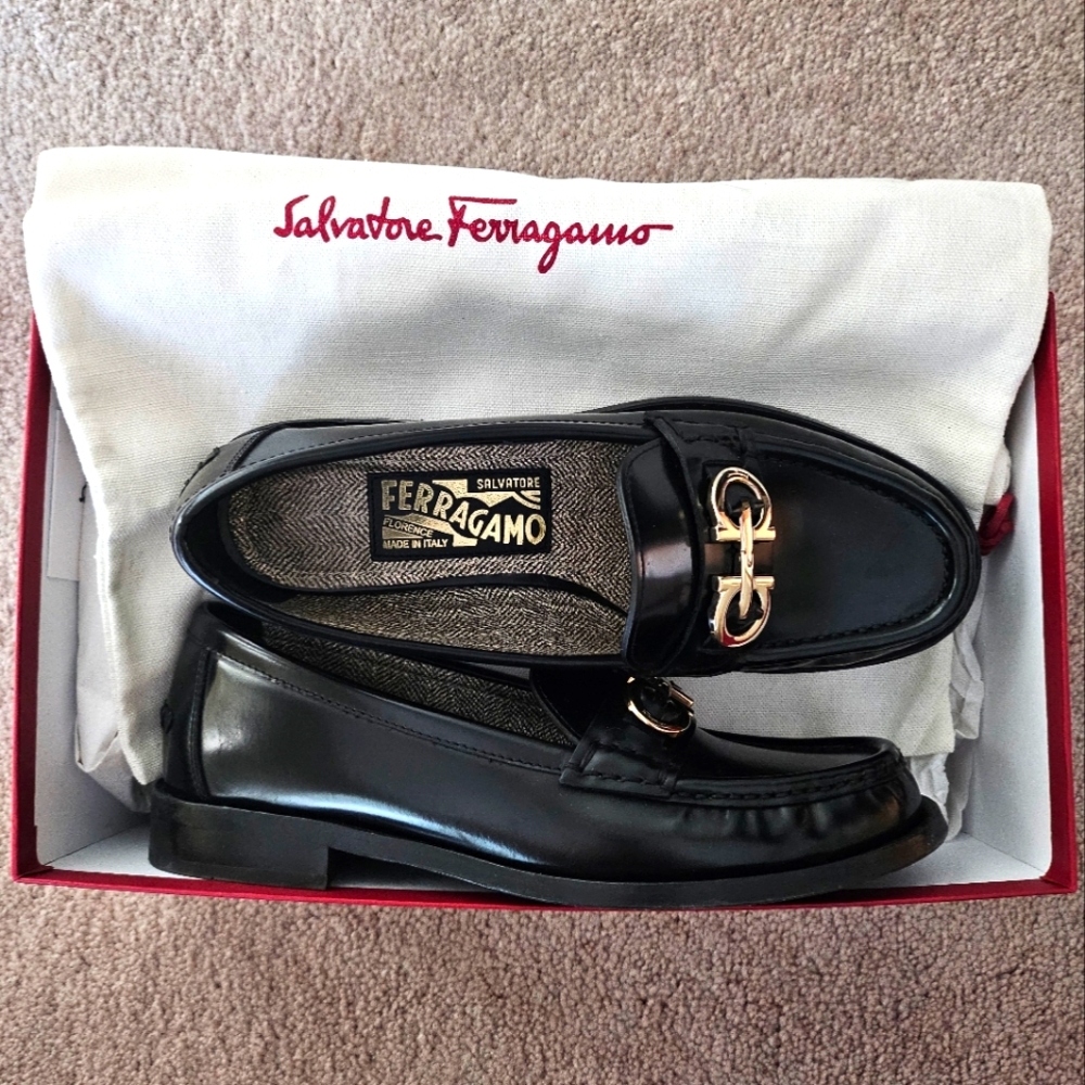 Salvatore Ferragam Logo Plaque Slip-On Loafers